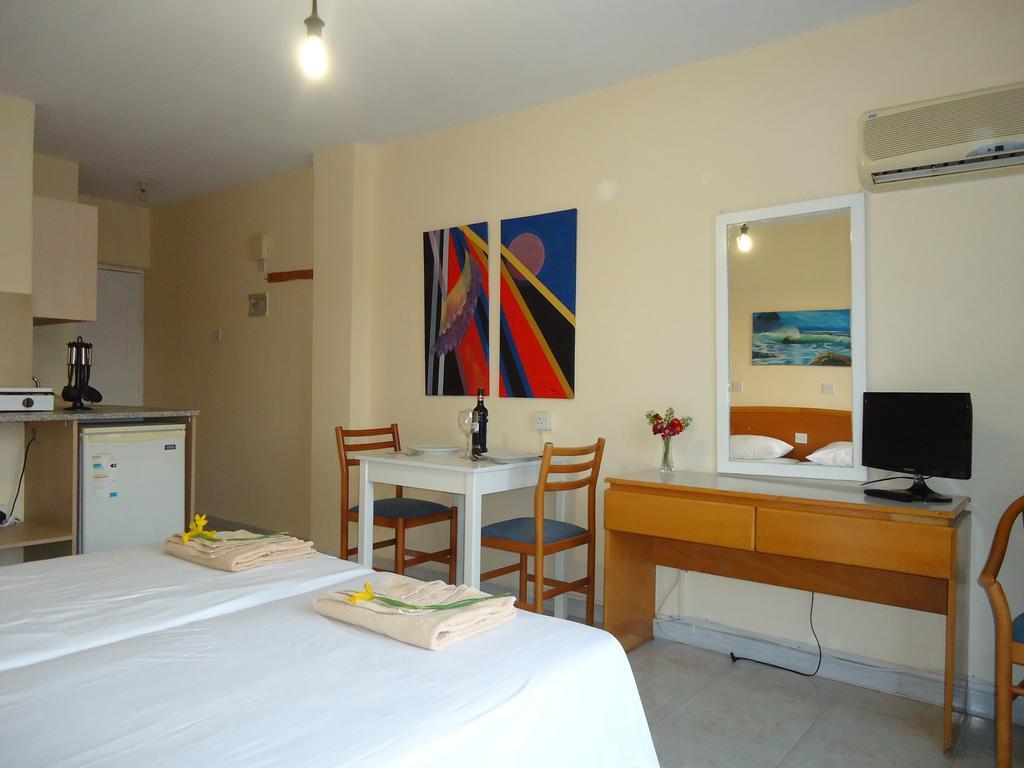 Marisa Hotel Apartments Ayia Napa Esterno foto