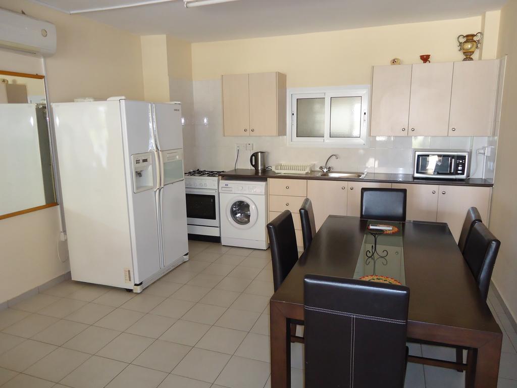Marisa Hotel Apartments Ayia Napa Esterno foto