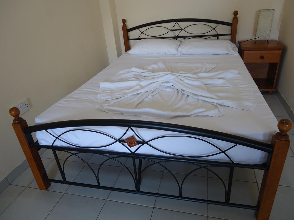 Marisa Hotel Apartments Ayia Napa Esterno foto