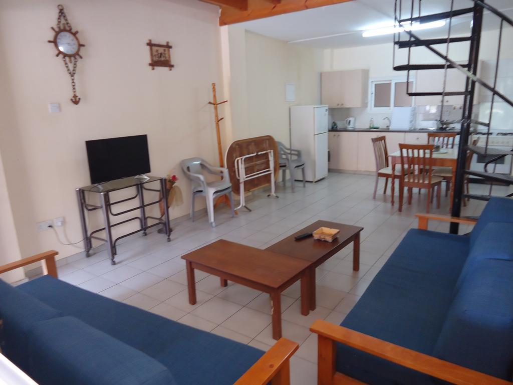 Marisa Hotel Apartments Ayia Napa Esterno foto