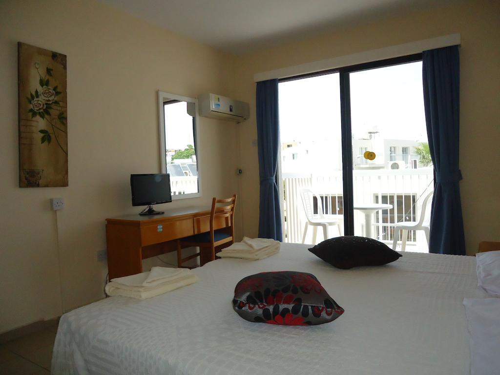 Marisa Hotel Apartments Ayia Napa Esterno foto